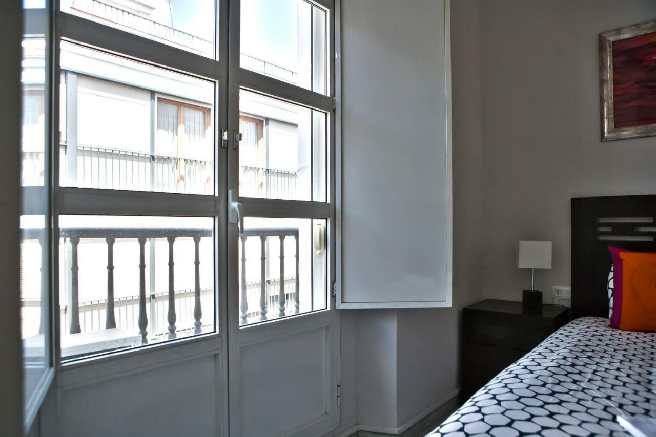 Situacion En El Corazon De Sevilla-parking Gratis! Appartement
